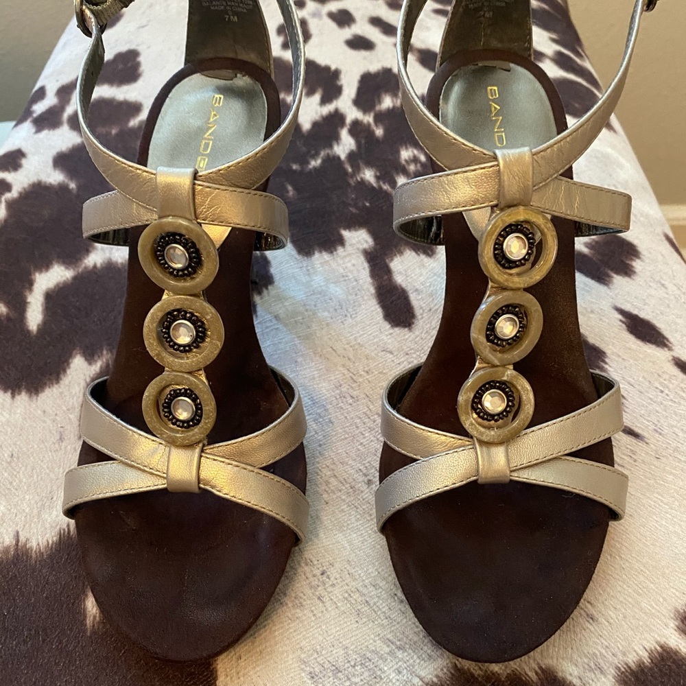 Bandolino Strappy heels